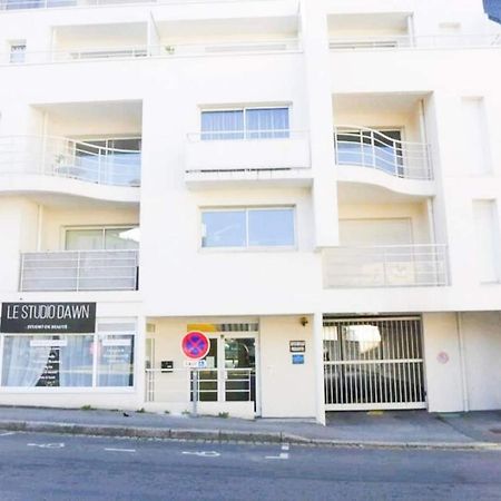 T3 Au Centre Ville Avec Balcon, Parking Gratuit Quimper Luaran gambar