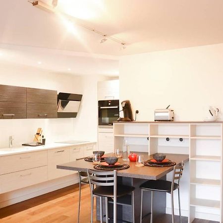 T3 Au Centre Ville Avec Balcon, Parking Gratuit Quimper Luaran gambar