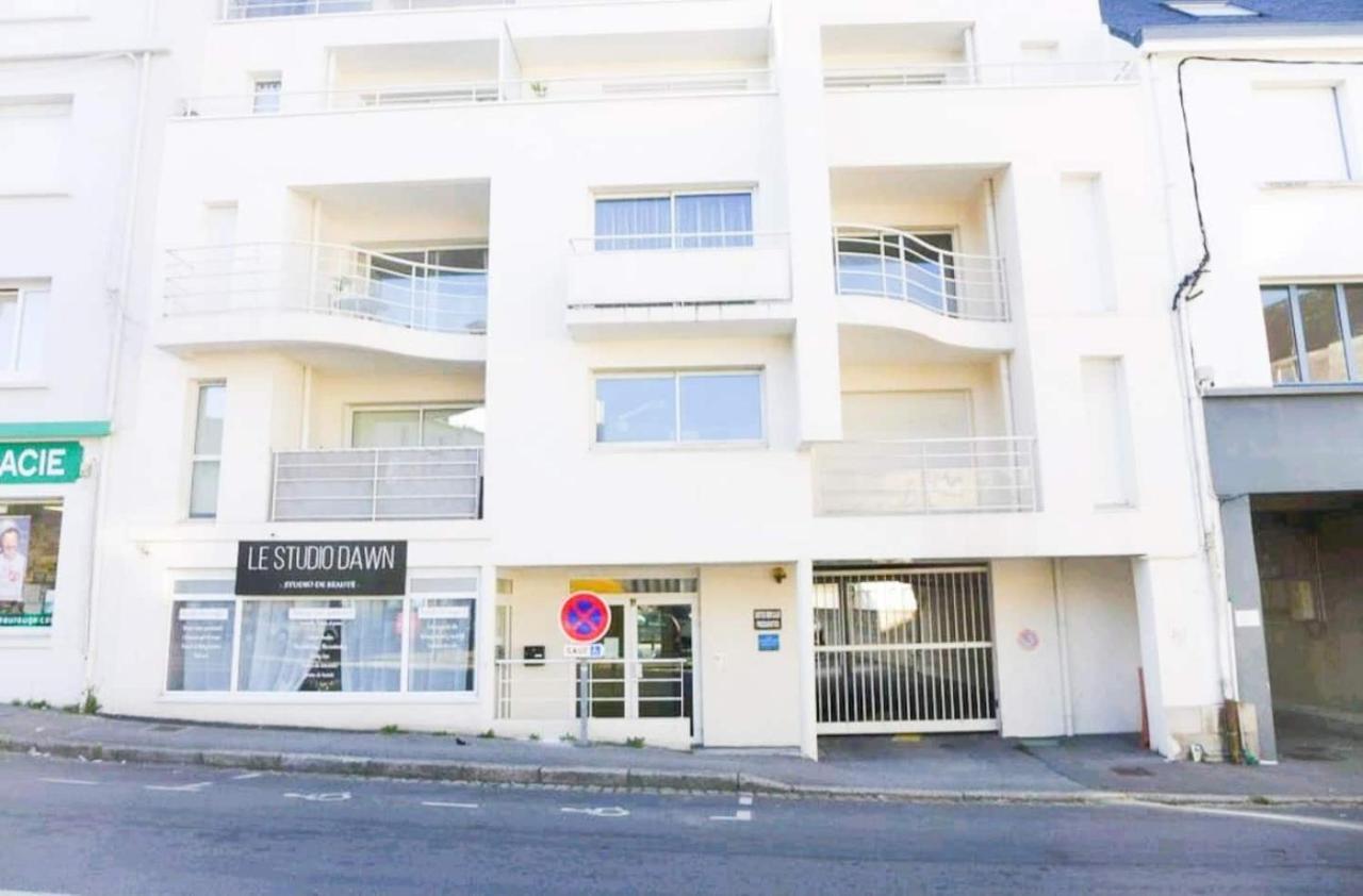 T3 Au Centre Ville Avec Balcon, Parking Gratuit Quimper Luaran gambar