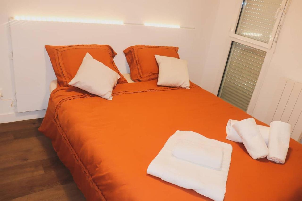 T3 Au Centre Ville Avec Balcon, Parking Gratuit Quimper Luaran gambar