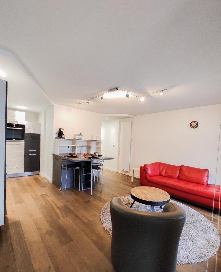 T3 Au Centre Ville Avec Balcon, Parking Gratuit Quimper Luaran gambar